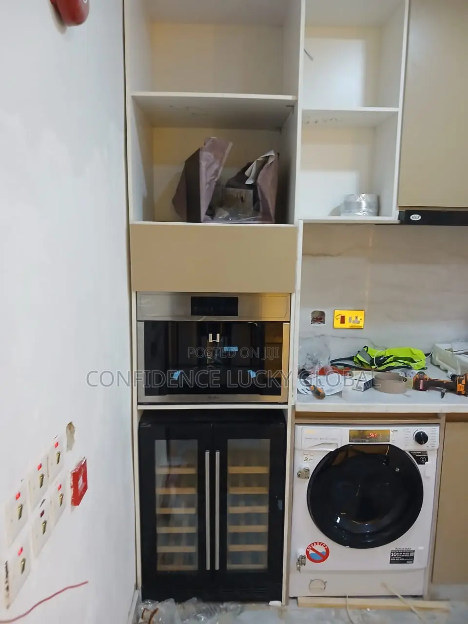 Built in Coffee Machine and Wine Cellar