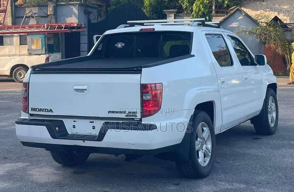 Honda Ridgeline 2011 White
