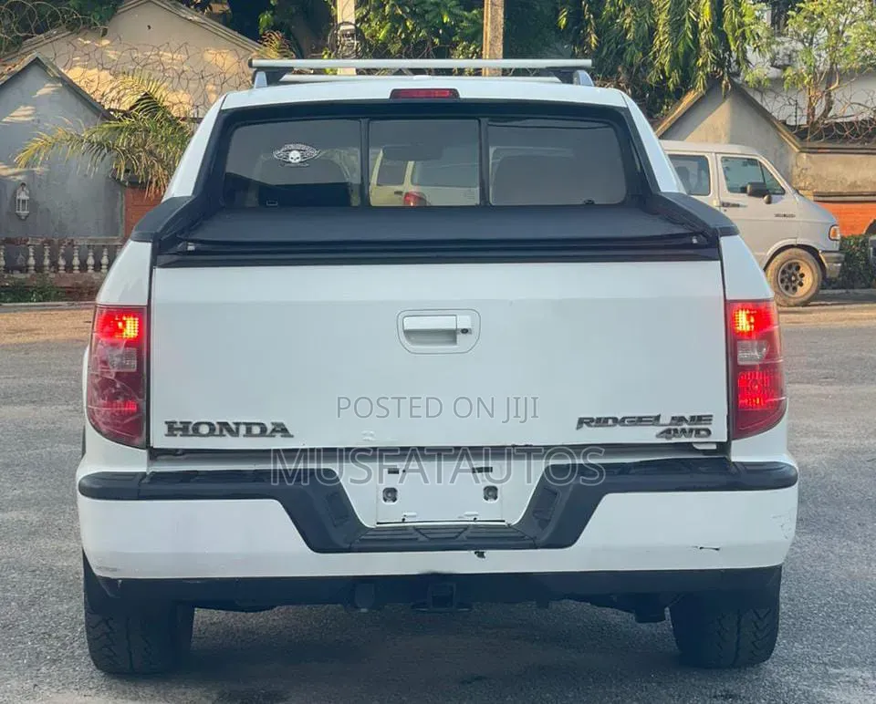 Honda Ridgeline 2011 White