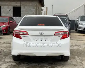 Toyota Camry 2014 White
