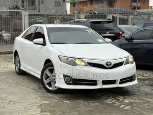 Toyota Camry 2014 White