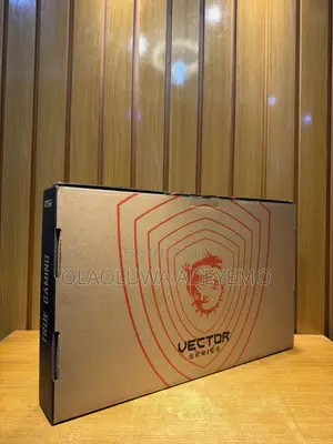 New Laptop MSI Vector 16 HX AI A2XWIG 16GB Intel Core Ultra 9 SSD 1T