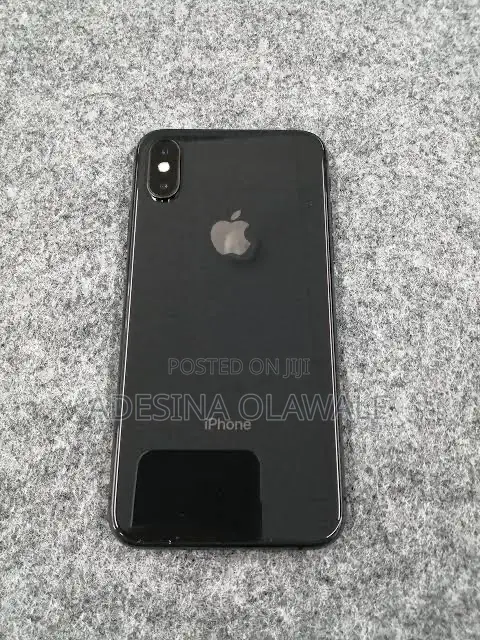 Apple iPhone X 64 GB Black
