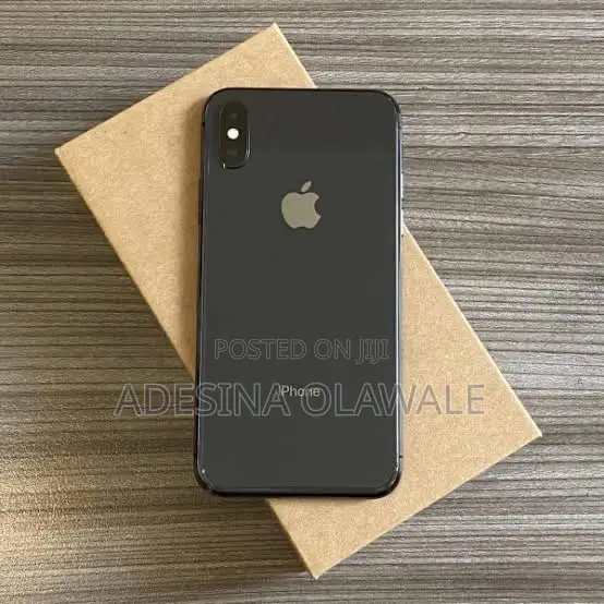 Apple iPhone X 64 GB Black