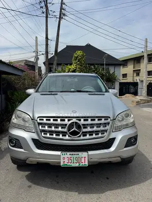 Mercedes-Benz M Class 2011 Silver