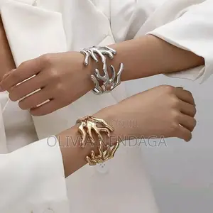 Jewelries And Wrappers