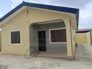 8bdrm Bungalow in Olowora, Berger for sale