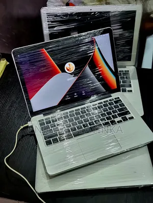Laptop Apple MacBook Pro 2015 16GB Intel Core i5 SSD 256GB