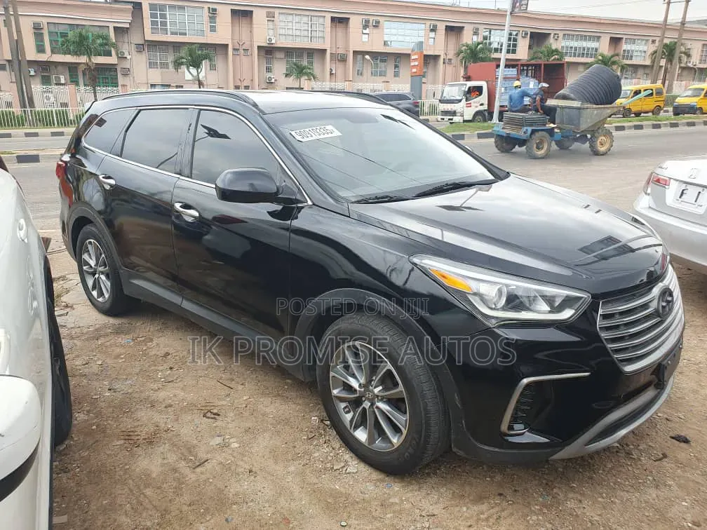 Hyundai Santa Fe 2018 Black