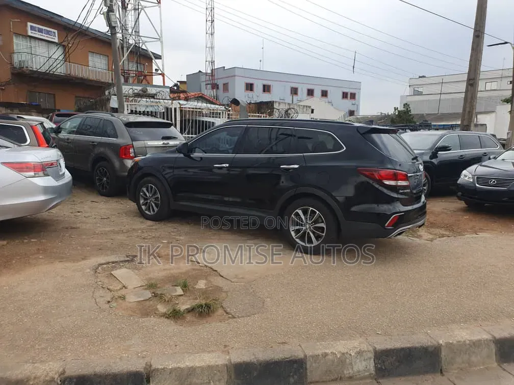 Hyundai Santa Fe 2018 Black