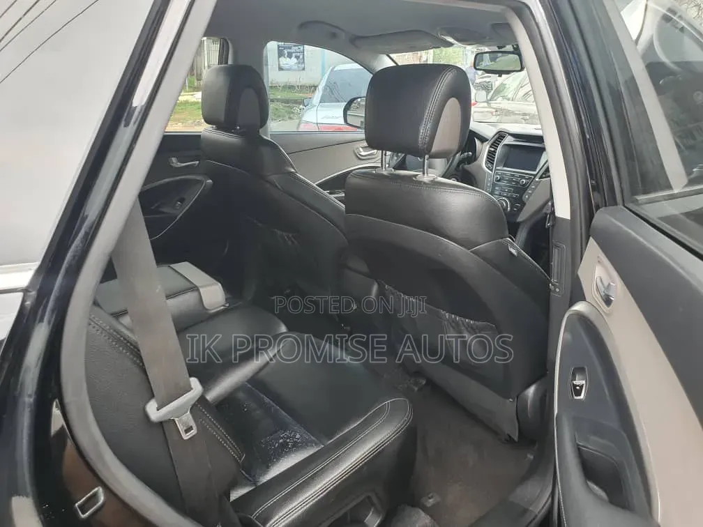 Hyundai Santa Fe 2018 Black