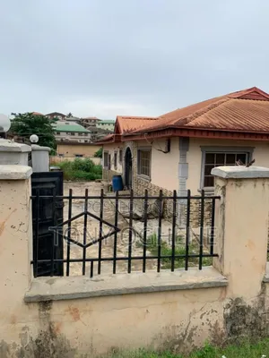 4bdrm Bungalow in Ikorodu for sale