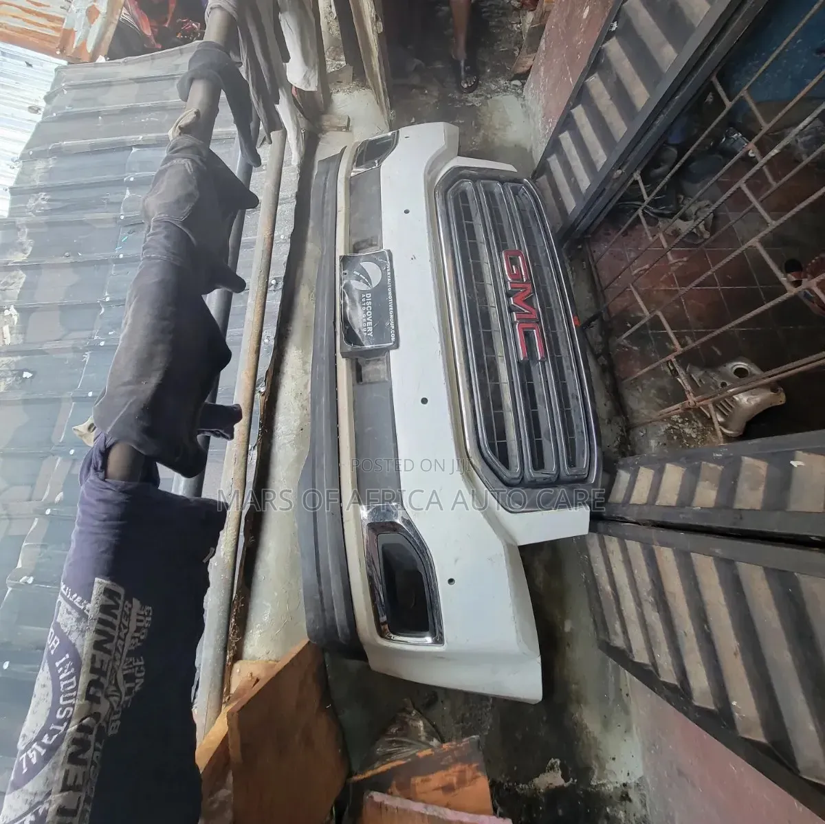 Front Bumper GMC Yukon 2015