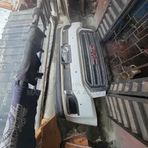 Front Bumper GMC Yukon 2015