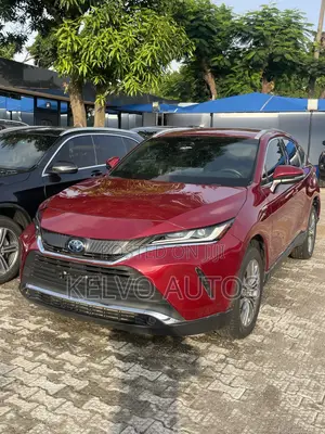 Toyota Venza 2022 Red