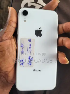 Apple iPhone XR 64 GB White