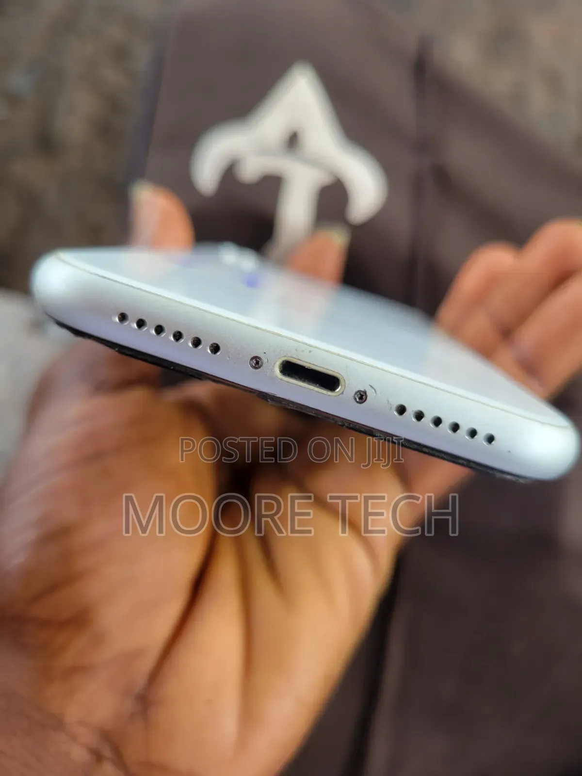 Apple iPhone XR 64 GB White
