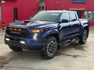 Toyota Tacoma TRD Off-Road Double Cab 4WD 5.0 ft. SB (Automatic) 2025