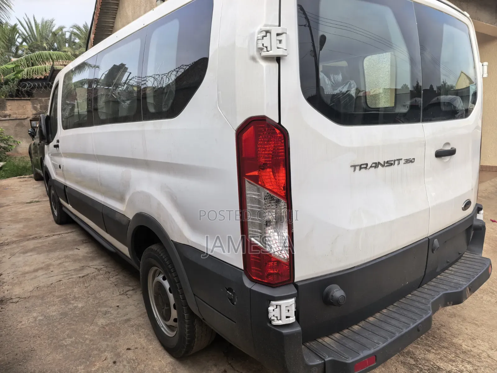 Ford Transit-350 2017 White