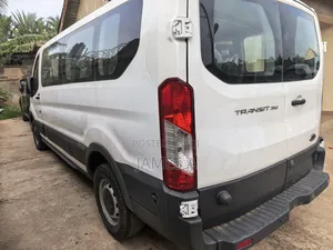 Ford Transit-350 2017 White