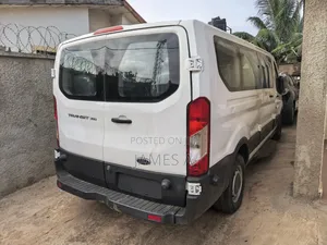 Ford Transit-350 2017 White