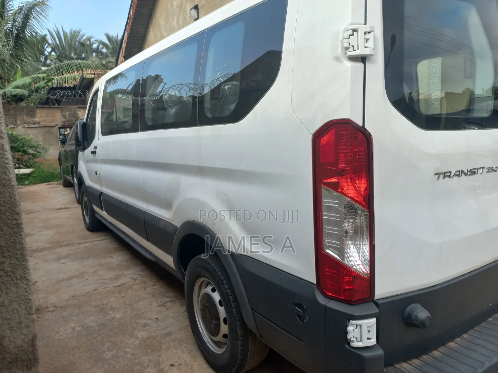 Ford Transit-350 2017 White