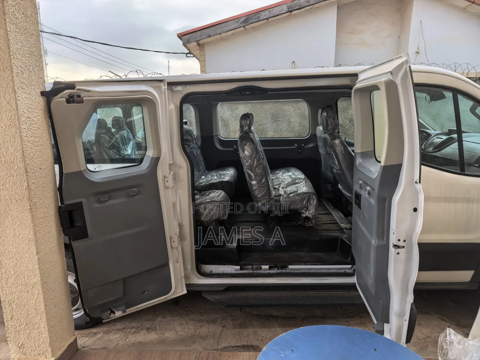 Ford Transit-350 2017 White