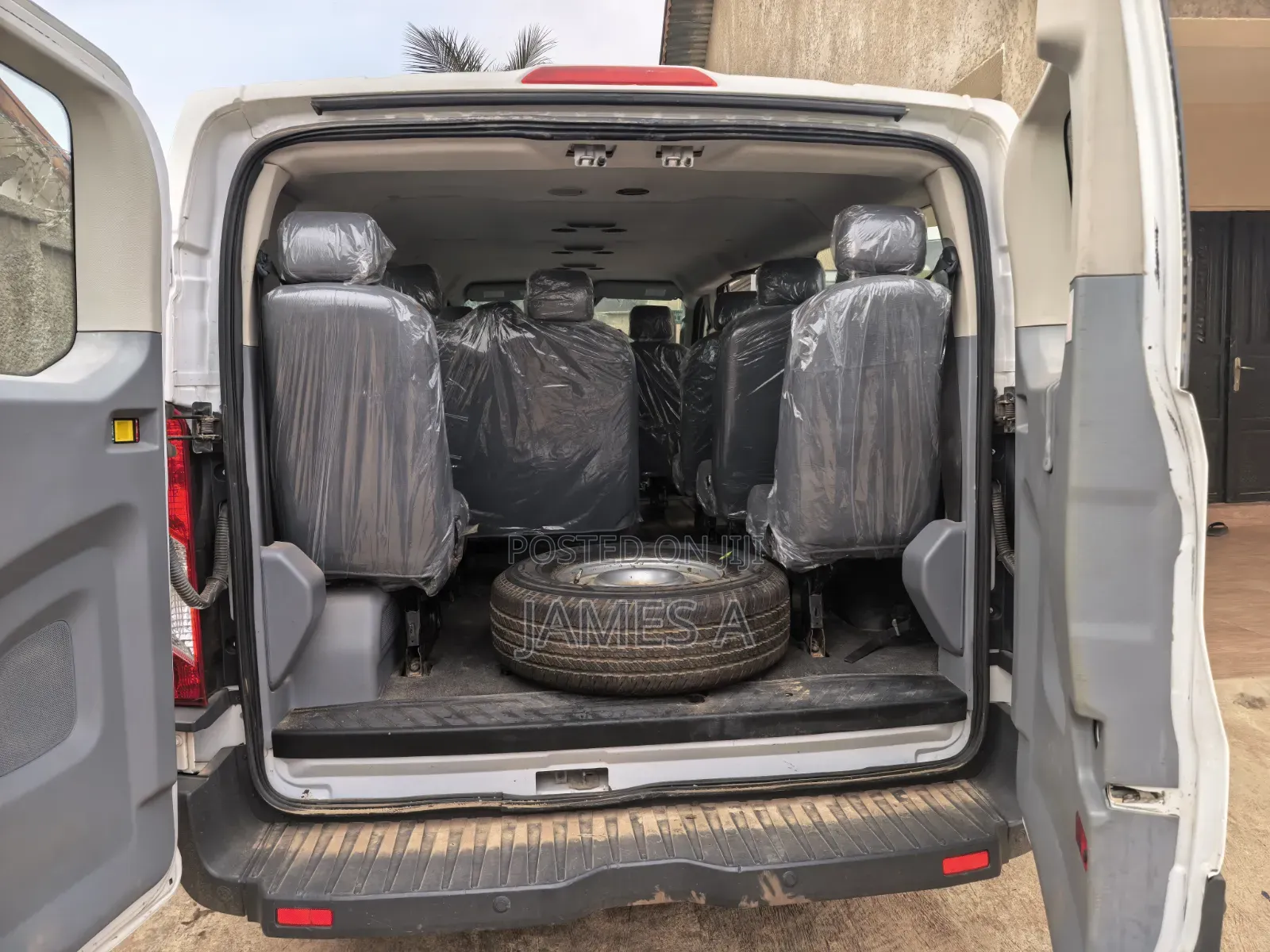 Ford Transit-350 2017 White