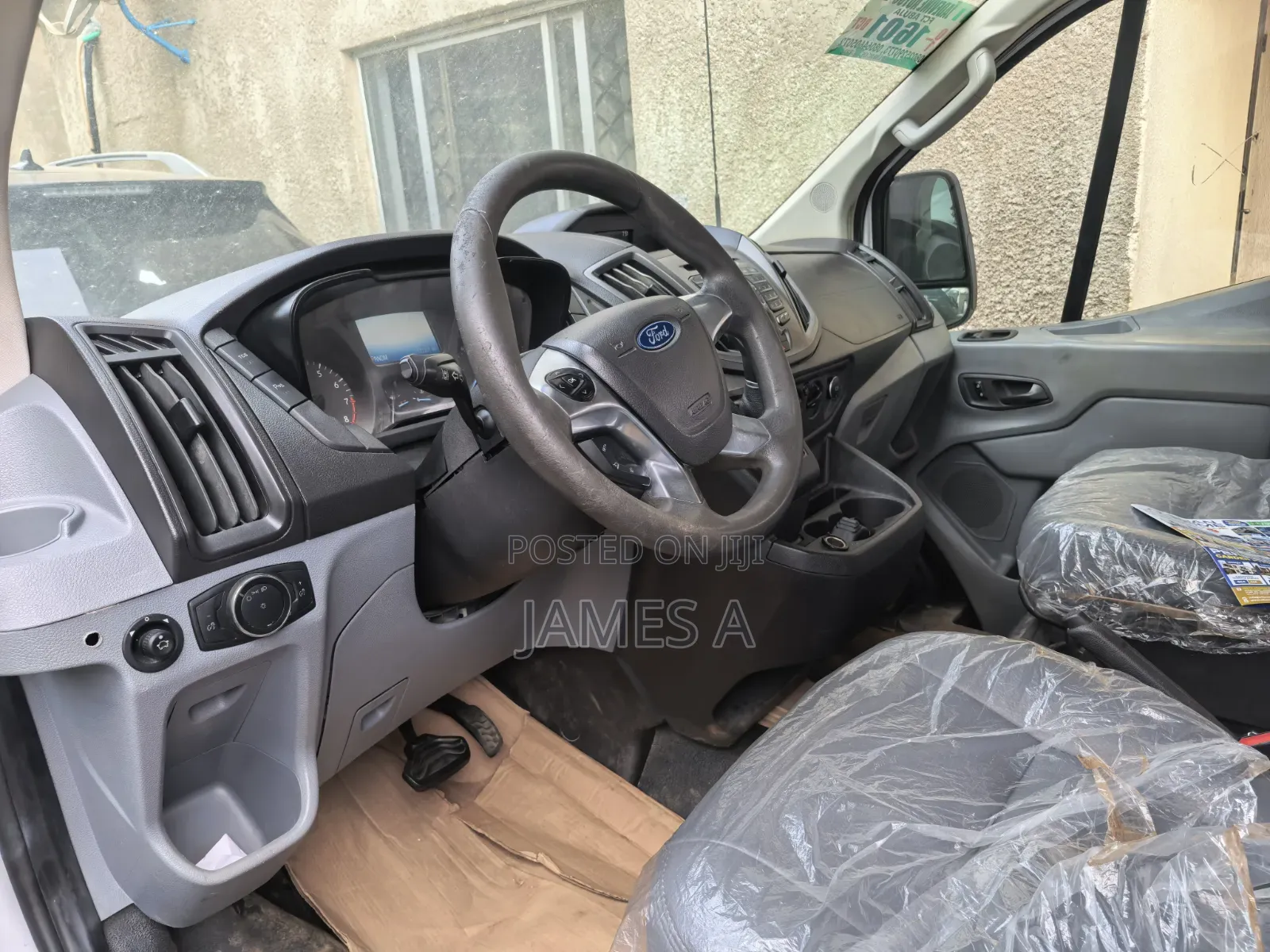 Ford Transit-350 2017 White