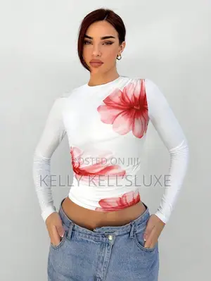 Floral Longsleeve Top
