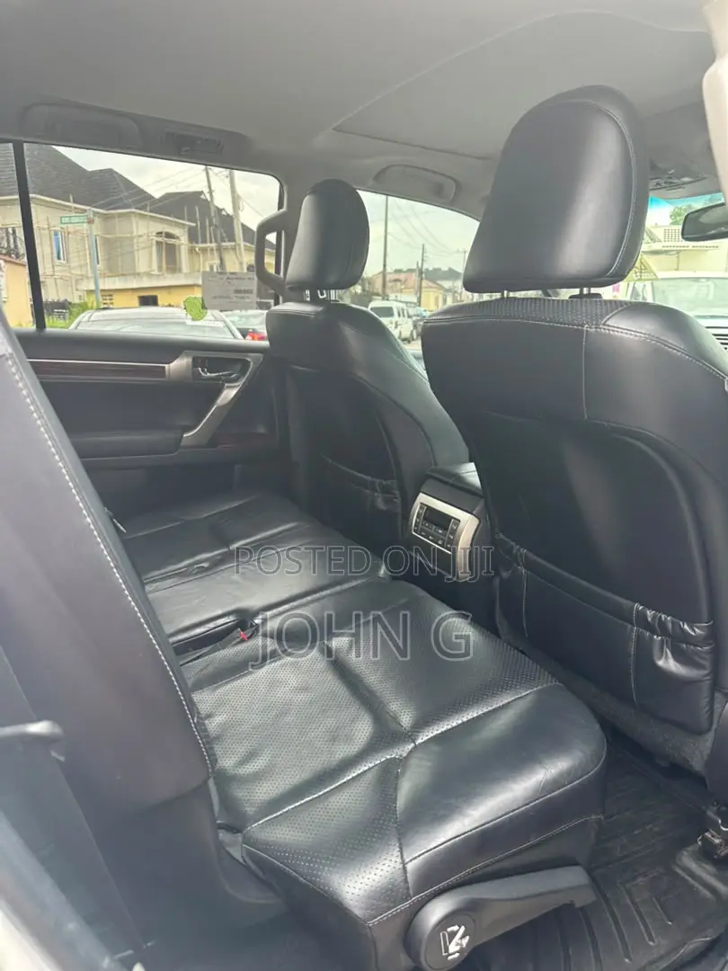 Lexus GX 460 Premium 2013 White