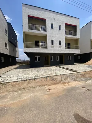 5bdrm Townhouse/Terrace in Katampe Extension for sale