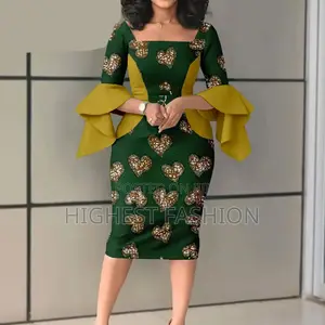 Petal Sleeve Print Outfit