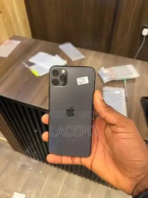 Apple iPhone 11 64 GB White