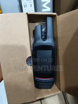 Garmin Rino 750 Touchscreen GPS and 5 W Two-Way Radio