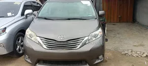 Toyota Sienna 2013 Gray