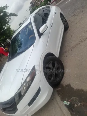 Honda Crosstour 2010 White