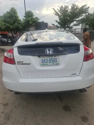 Honda Crosstour 2010 White