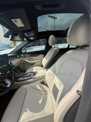 Mercedes-Benz C300 2016 Brown