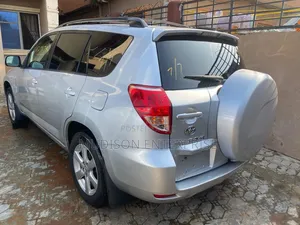 Toyota RAV4 2007 Silver