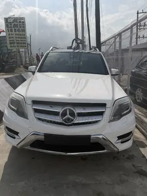 Mercedes-Benz GLK-Class 350 4MATIC 2014 White