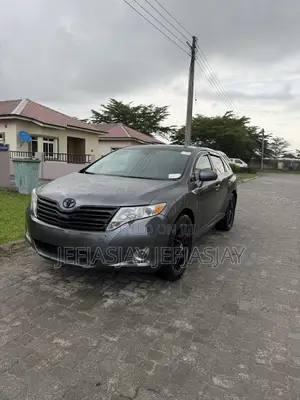 Toyota Venza XLE 2012 Gray