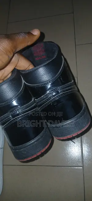 Black Nike Air Jordans Fairly Used
