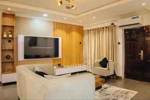 Furnished 3bdrm Apartment in Ikeja for sale