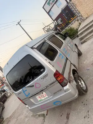 Suzuki APV Minibus 2003 Silver