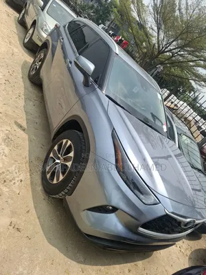 Toyota Highlander 2022 Silver