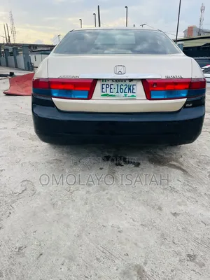Honda Accord 2005 Gold