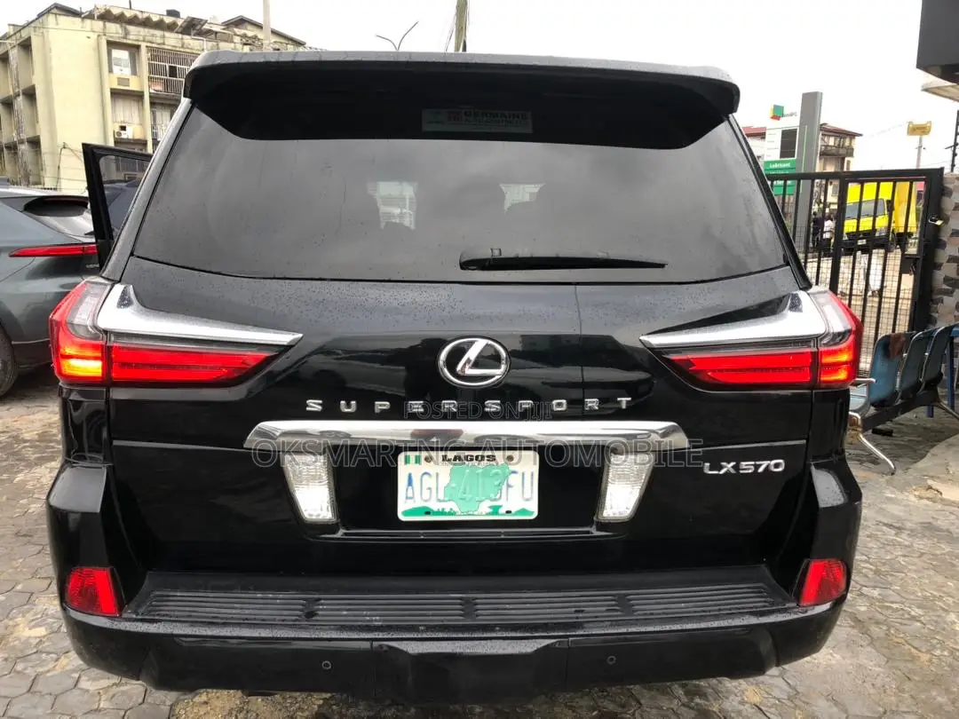 Lexus LX 570 (5 seats) AWD 2016 Black