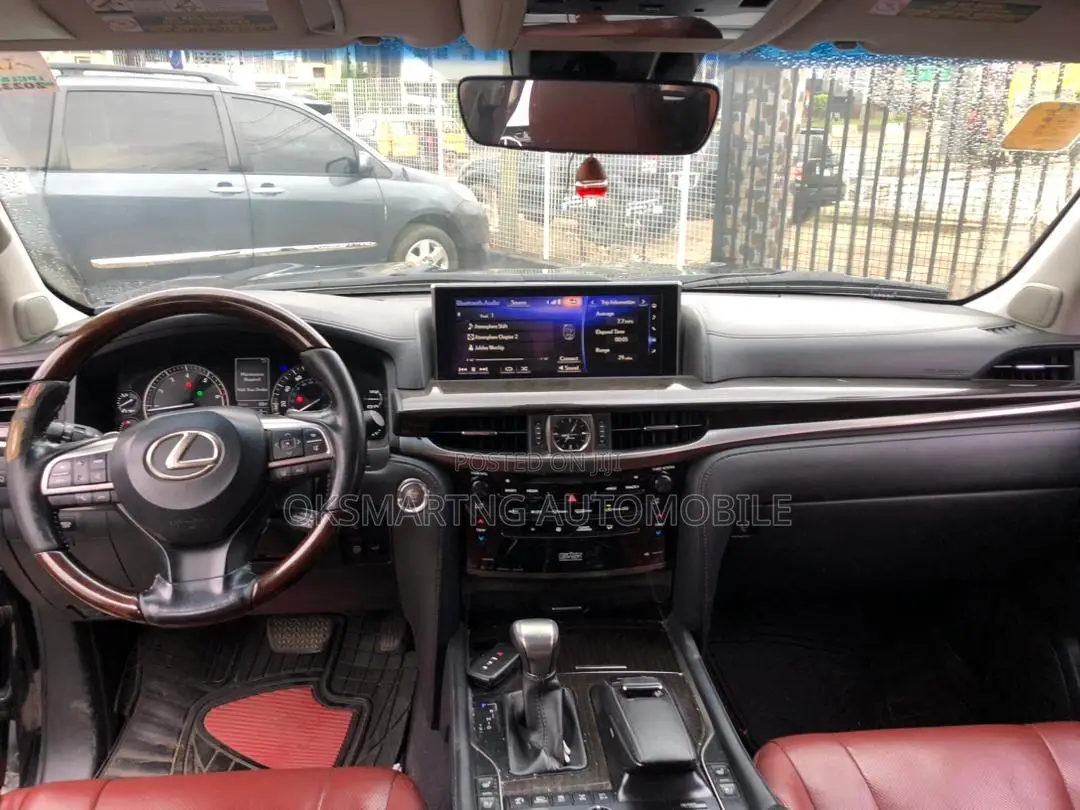 Lexus LX 570 (5 seats) AWD 2016 Black