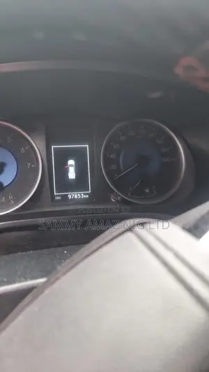 Toyota Hilux 2020 White